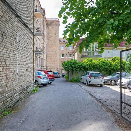 Apartment Charming Attic By Old Town! *